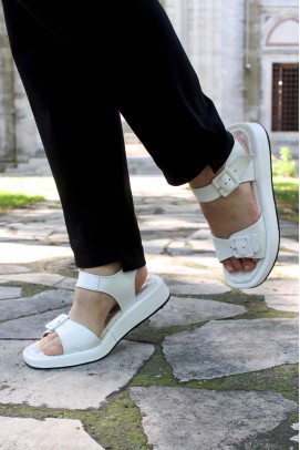 Hakiki Deri Beyaz Kadın Klasik Sandalet 710ZA150
