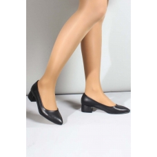Siyah Kadın Kısa Topuklu Ayakkabı 961ZA558