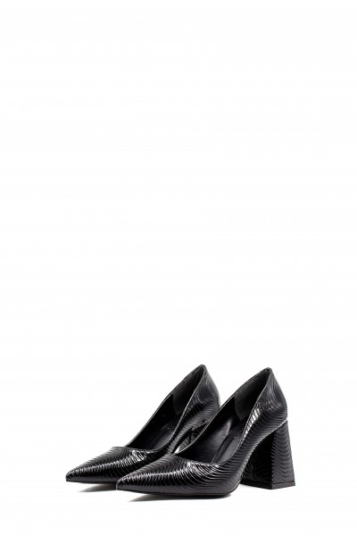 Siyah Rugan Kadın Kalın Topuklu Ayakkabı 792ZA035-328     